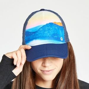 ISO Oiselle Runner Trucker Hat (Mountain / Lake)